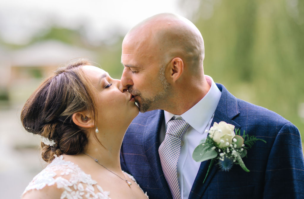 Sheppy's Cider Farm wedding photograph